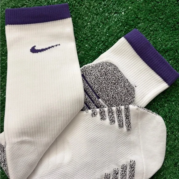 NEW NIKE GRIP CREW FOOTBALL SOCKS - Picture 3 of 7